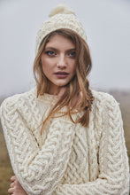 Load image into Gallery viewer, Ladies Cable Knit Hat
