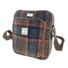 Load image into Gallery viewer, Harris Tweed 'Tay' Travel Bag