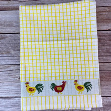 Load image into Gallery viewer, Packs of Poli-Dri Chickens Cotton Tea Towel