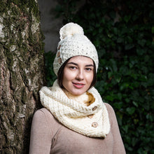 Load image into Gallery viewer, Ladies Button Pom-Pom Hat