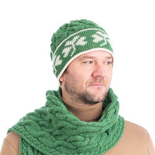 Load image into Gallery viewer, Cable Knit Shamrock Merino Wool Hat