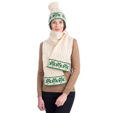 Load image into Gallery viewer, Traditional Irish Shamrock Aran Wool Scarf
