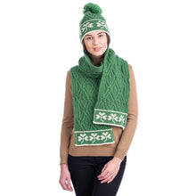 Load image into Gallery viewer, Traditional Irish Shamrock Aran Wool Scarf