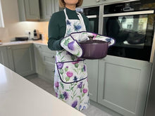 Load image into Gallery viewer, Samuel Lamont Scottish Thistles Cotton Apron