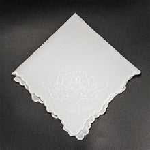 Load image into Gallery viewer, Claddagh Hankie