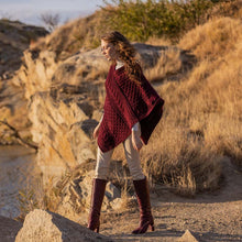 Load image into Gallery viewer, Saol cable knit poncho