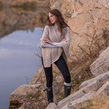 Load image into Gallery viewer, Saol cable knit poncho