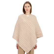 Load image into Gallery viewer, Saol cable knit poncho
