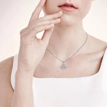 Load image into Gallery viewer, Interlocking Irish Trinity Shamrock Pendant