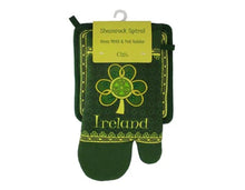 Load image into Gallery viewer, Irish Shamrock Spiral Oven Mit &amp; Pot Holder
