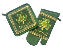 Load image into Gallery viewer, Irish Shamrock Spiral Oven Mit &amp; Pot Holder