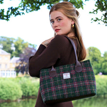 Load image into Gallery viewer, Harris Tweed 'Cassley' Classic Handbag