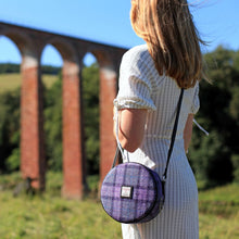 Load image into Gallery viewer, Harris Tweed 'Bannock' Round Bag