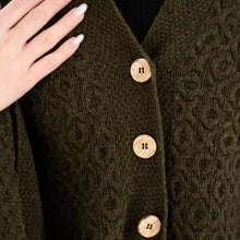 Load image into Gallery viewer, Luxurious Knit Lambswool Poncho