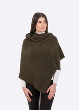 Load image into Gallery viewer, Cable Knit Ladies Shawl