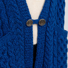 Load image into Gallery viewer, Ladies Pocket Shawl