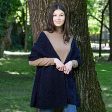 Load image into Gallery viewer, Classic Cable Wool Wrap