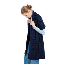 Load image into Gallery viewer, Classic Cable Wool Wrap