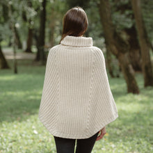 Load image into Gallery viewer, Cable Stitch Poncho