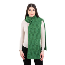 Load image into Gallery viewer, Aran Leaf Scarf