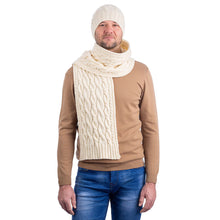Load image into Gallery viewer, Wool Cable Knit Scarf