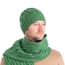 Load image into Gallery viewer, Cable Knit Wool Hat