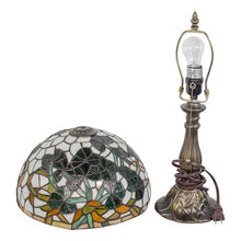 Load image into Gallery viewer, Shamrock Tiffany Lamp
