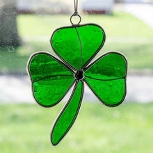 Load image into Gallery viewer, Wee Glass Shamrock-set 3